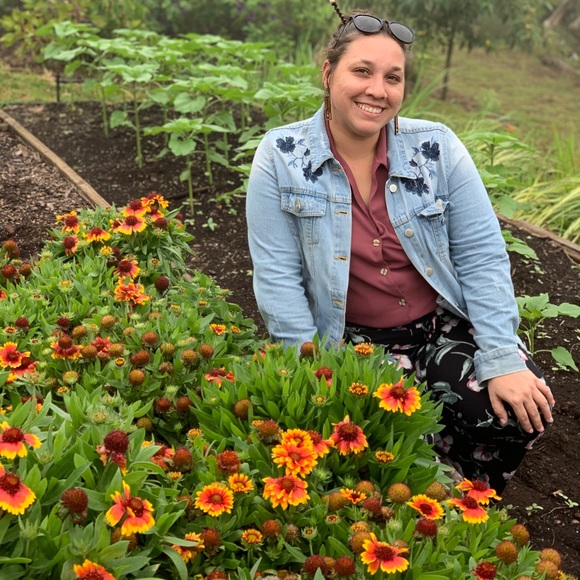 Meet your Posher, Jade - Picture 1 of 1